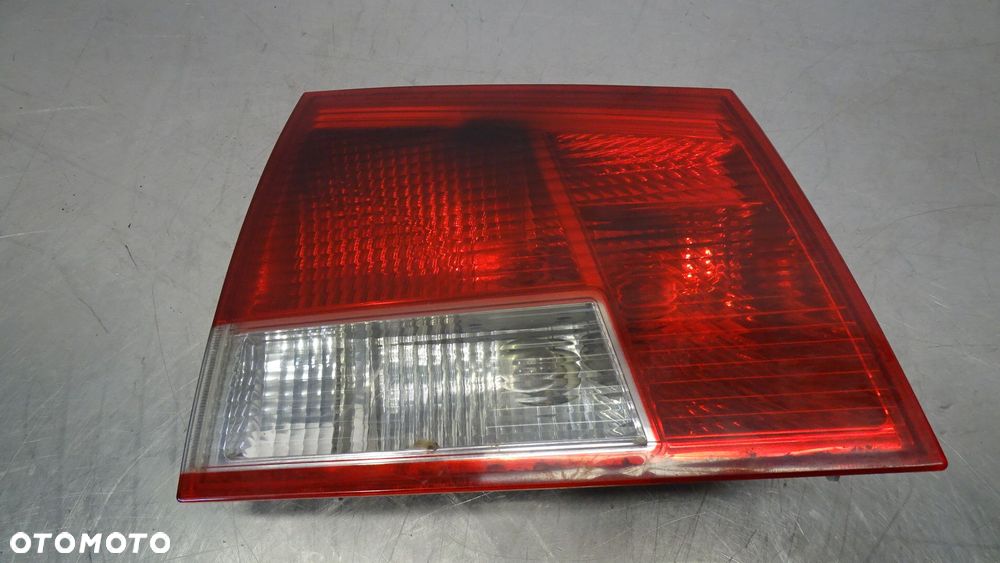 LAMPA LEWA TYLNA W KLAPIE OPEL VECTRA C