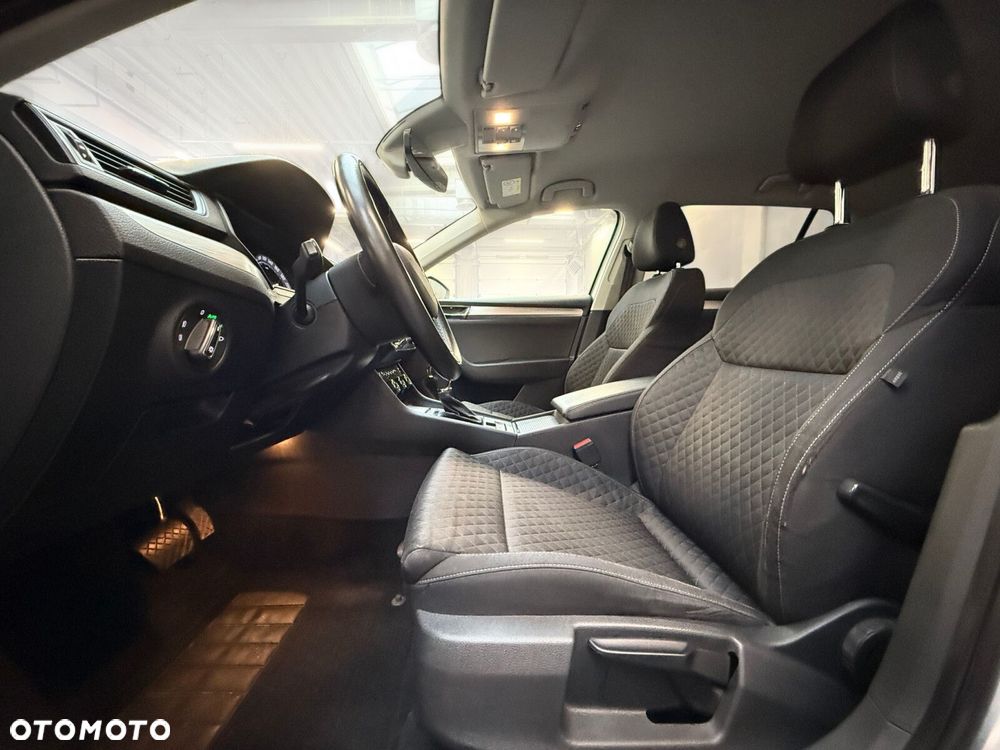 Skoda Superb 1.5 TSI Ambition DSG - 19