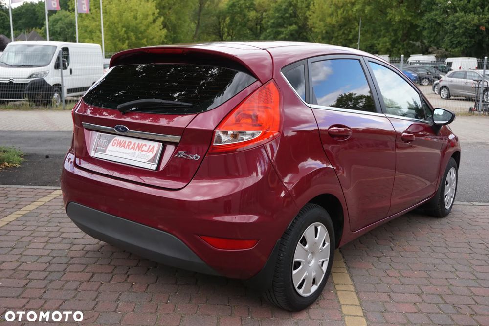 Ford Fiesta 1.25 Celebration - 3