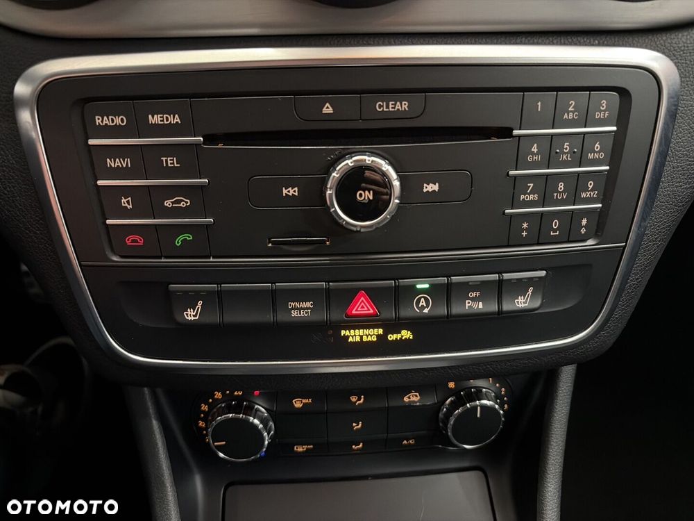 Mercedes-Benz GLA - 19