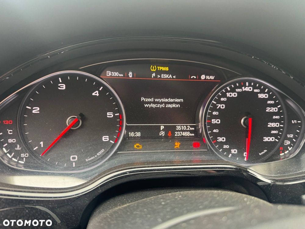 Audi A8 - 8