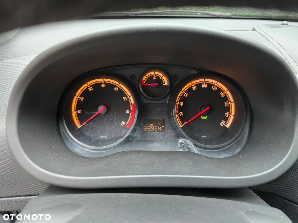 Opel Corsa 1.2 16V Enjoy - 13