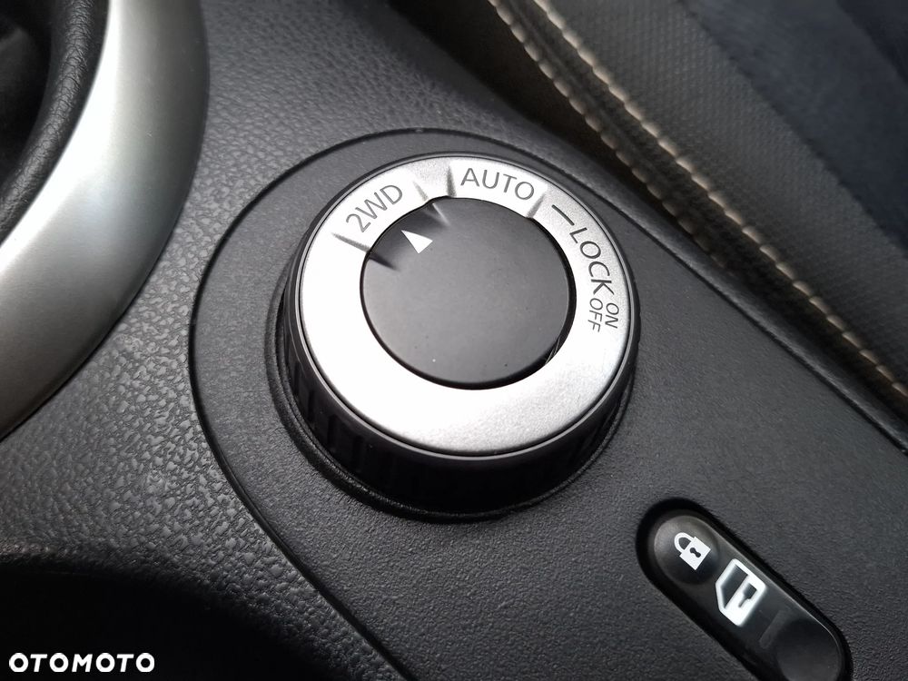 Nissan Qashqai 2.0 4x4 Tekna Premium - 10