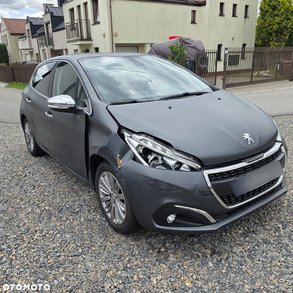 Peugeot 208 1.2 PureTech Style - 6