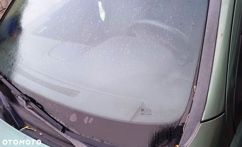 Szyba   czołowa drzwi klapy bagażnika Opel Astra II 2.0 diesel - 2