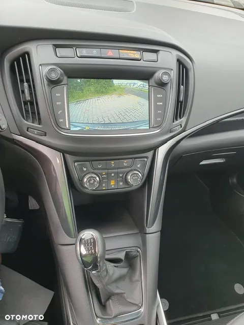 Opel Zafira 1.4 T Cosmo EcoFLEX S&S EU6 - 27
