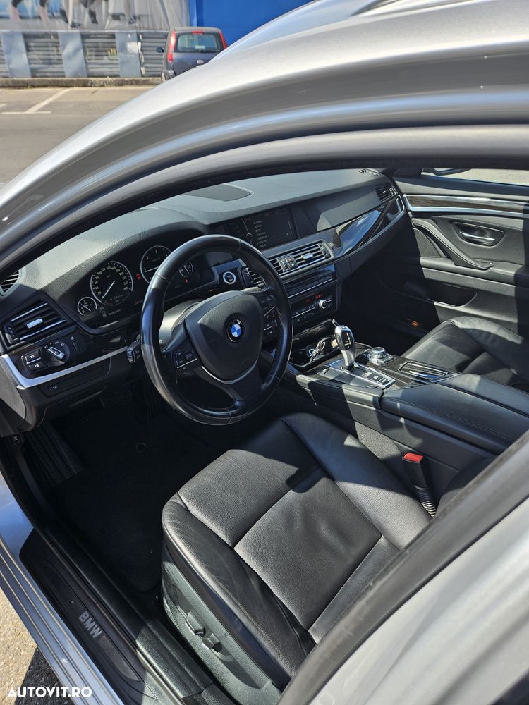 BMW Seria 5 520d Touring Aut. Modern Line - 13