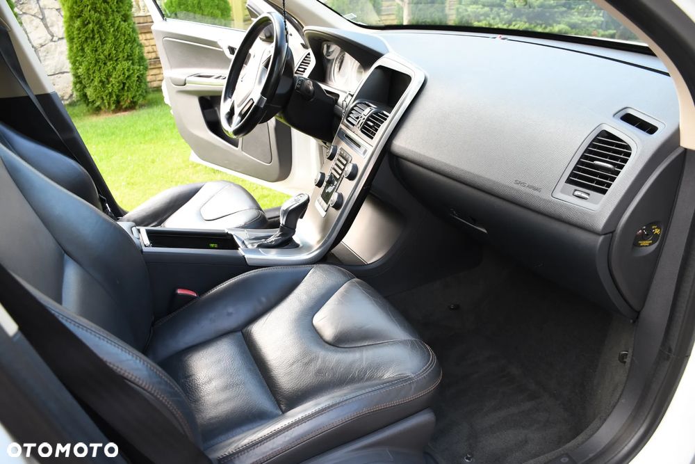Volvo XC 60 - 6