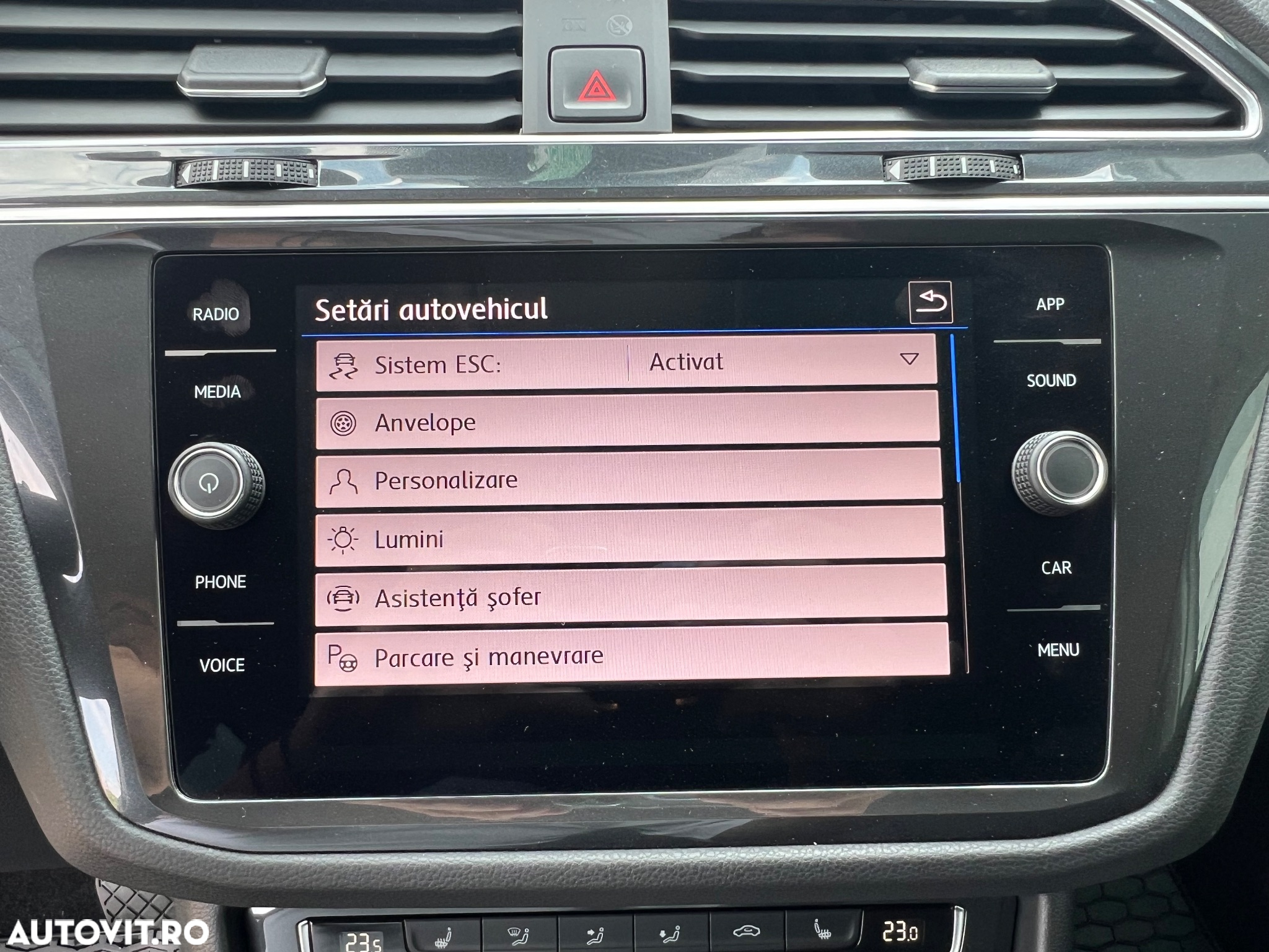 Volkswagen Tiguan 2.0 TDI DPF DSG Comfortline - 11