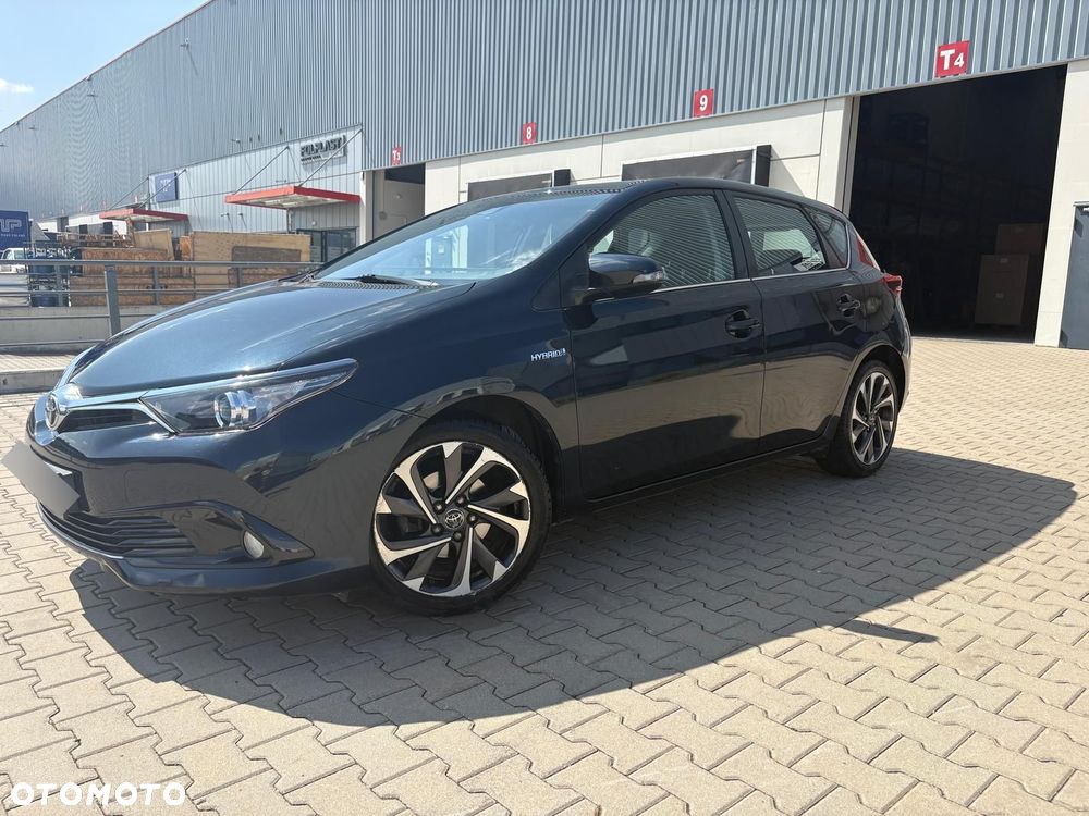Toyota Auris - 1