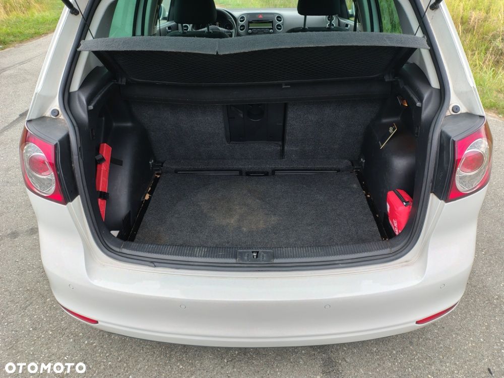 Volkswagen Golf Plus 1.6 TDI DPF BlueMotion Technology Comfortline - 16