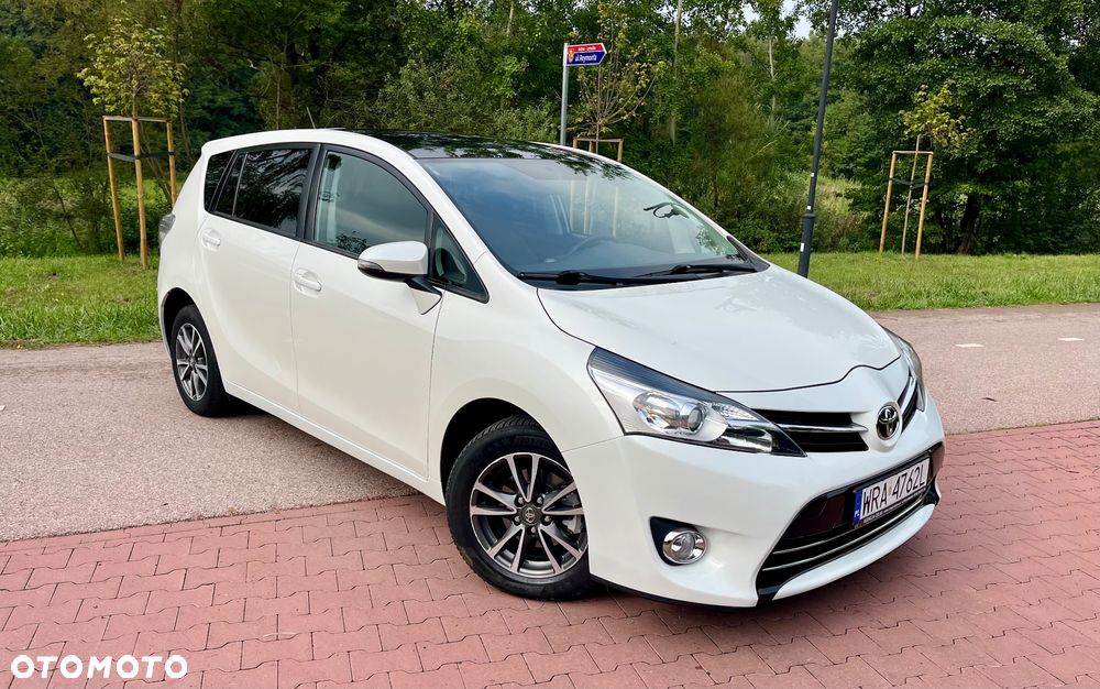 Toyota Verso 1.8 Prestige 7os MS - 4
