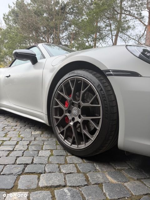 Porsche 911 Carrera 4S - 8