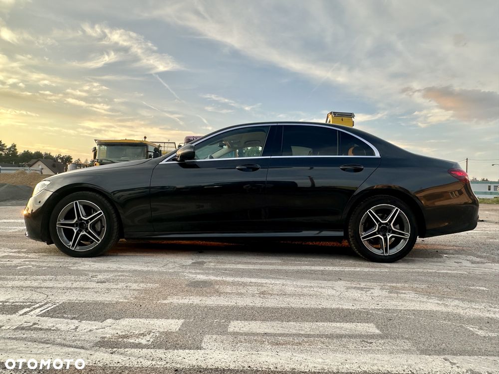 Mercedes-Benz Klasa E 220 d 4-Matic - 3