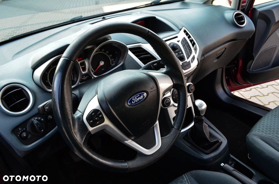 Ford Fiesta 1.25 Titanium - 30