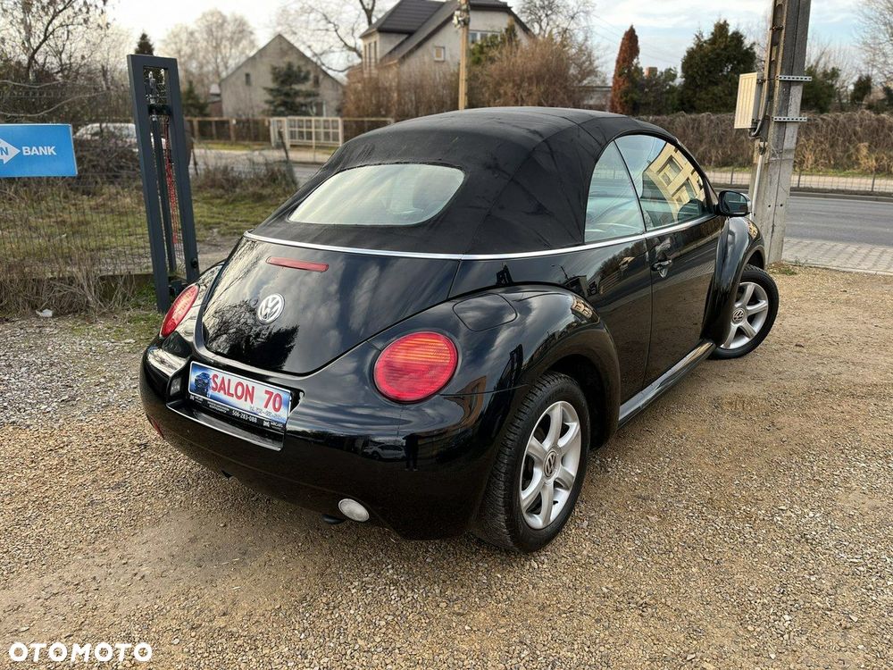 Volkswagen New Beetle - 2