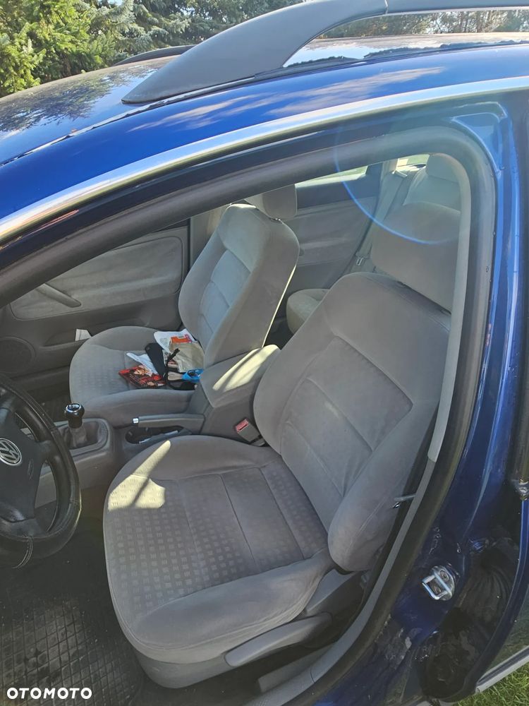 Volkswagen Passat - 8