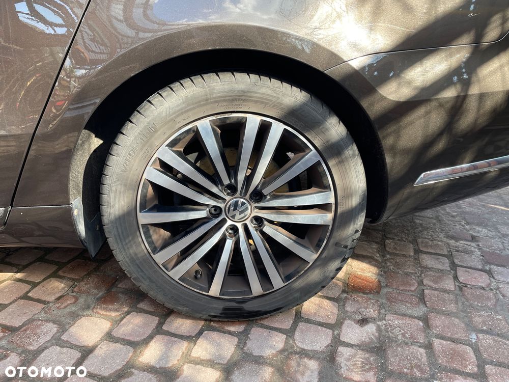 Volkswagen Passat 2.0 TDI Comfortline DSG - 20
