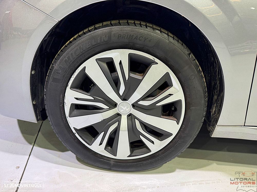 Peugeot 208 1.2 PureTech Active - 11