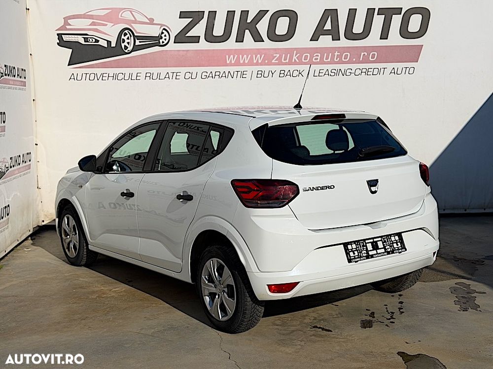 Dacia Sandero TCe 90 Essential - 4