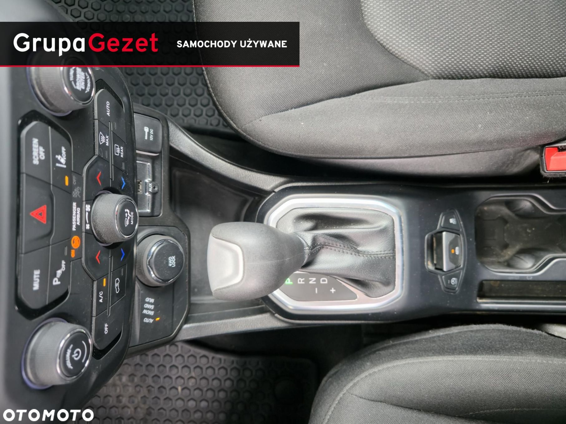 Jeep Renegade 1.3 GSE T4 Turbo Upland 4x4 S&S - 23