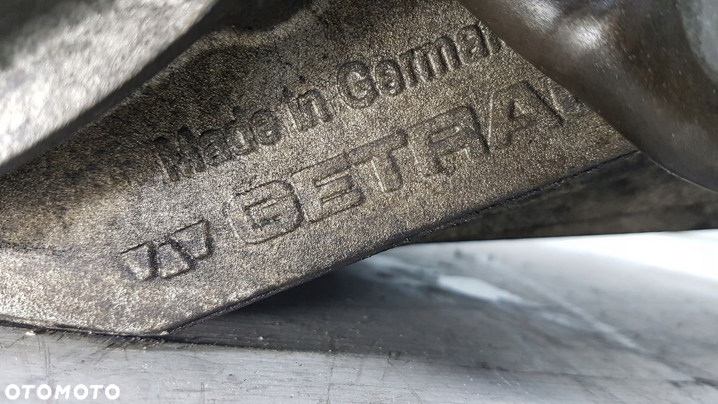 AUDI A4 B7 Skrzynia biegów Manual 6b HEN - 6