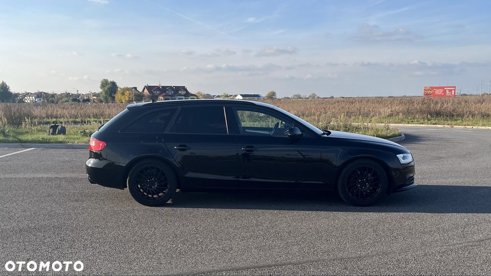 Audi A4 Avant 2012 photo 3