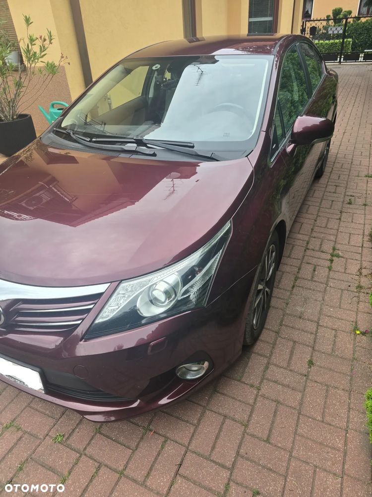 Toyota Avensis 1.8 Premium MS - 6
