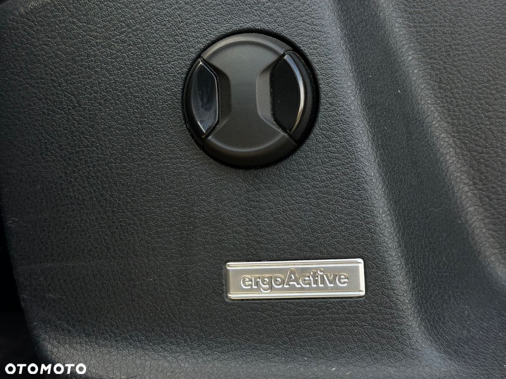 Volkswagen Touran 1.6 TDI SCR (BlueMotion Technology) DSG Comfortline - 26