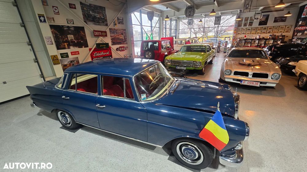 Mercedes-Benz W110/W111 - 25