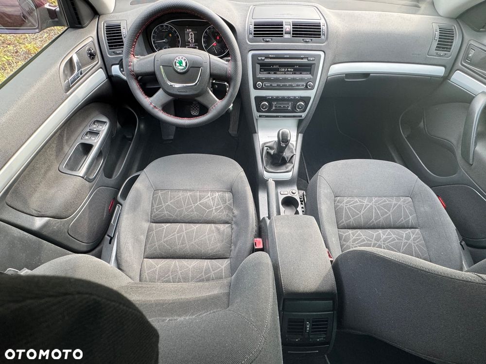 Skoda Octavia 1.6 TDI DPF FAMILY 4x4 - 7