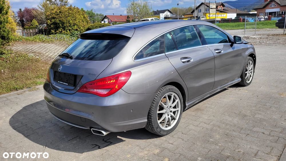 Mercedes-Benz CLA 200 7G-DCT UrbanStyle Edition - 2