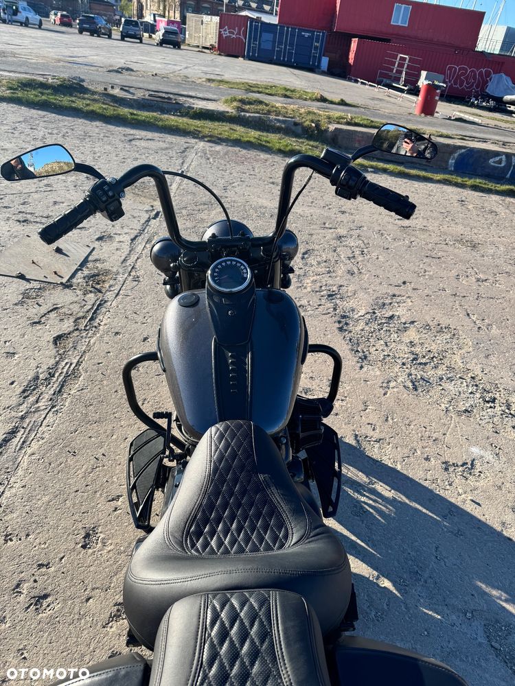 Harley-Davidson Softail Heritage Classic - 19