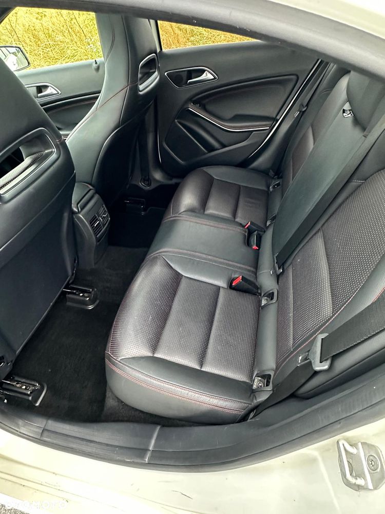 Mercedes-Benz Klasa A 180 CDI (BlueEFFICIENCY) 7G-DCT AMG Sport - 12