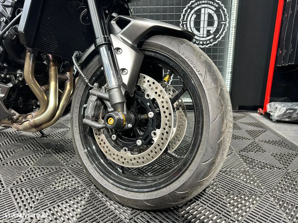 Kawasaki Z 900 - 6
