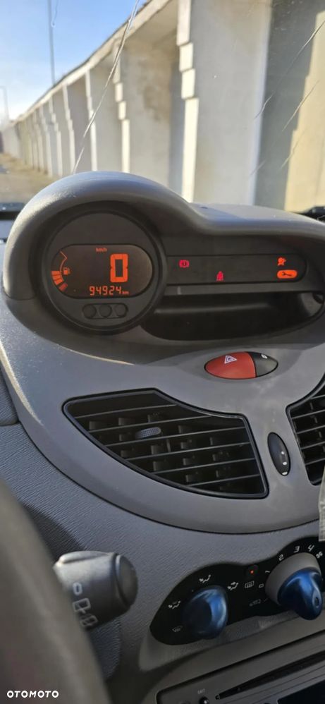 Renault Twingo 1.2 Authentique - 5