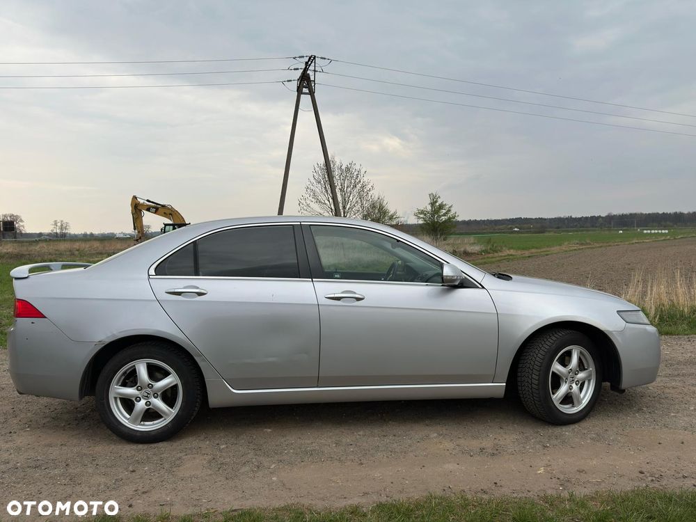Honda Accord 2.0 Comfort - 9