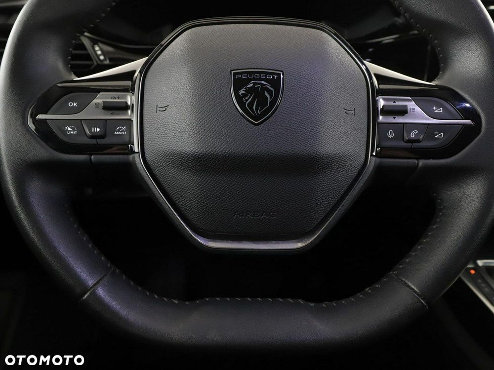 Peugeot 308 1.6 Hybrid PHEV Allure Pack EAT8 - 22