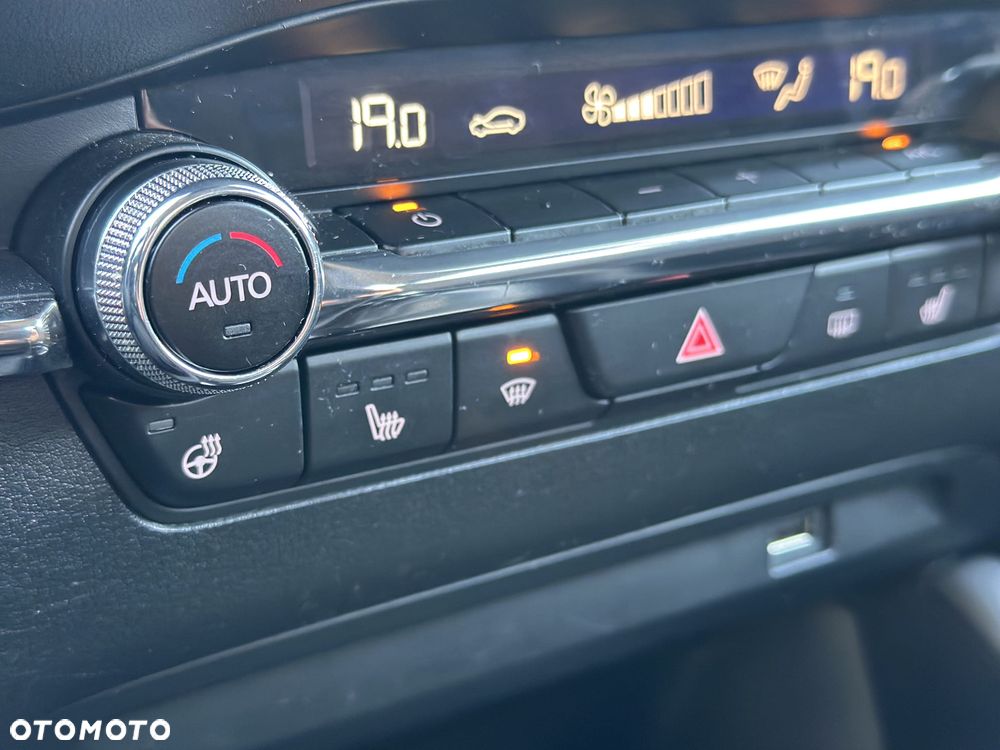 Mazda 3 2.0 mHEV Kai - 25