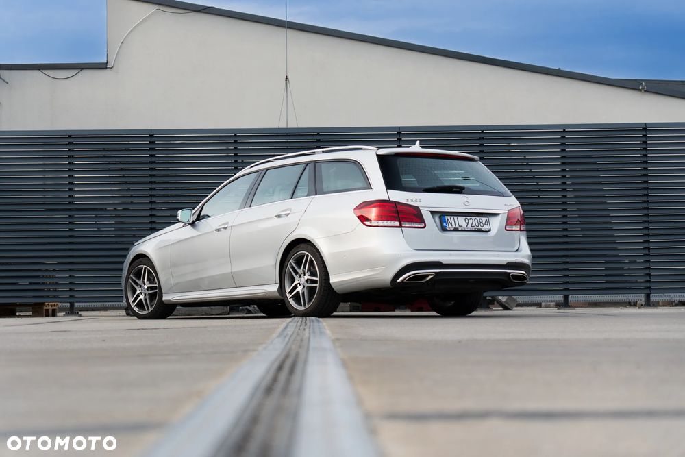 Mercedes-Benz Klasa E - 23