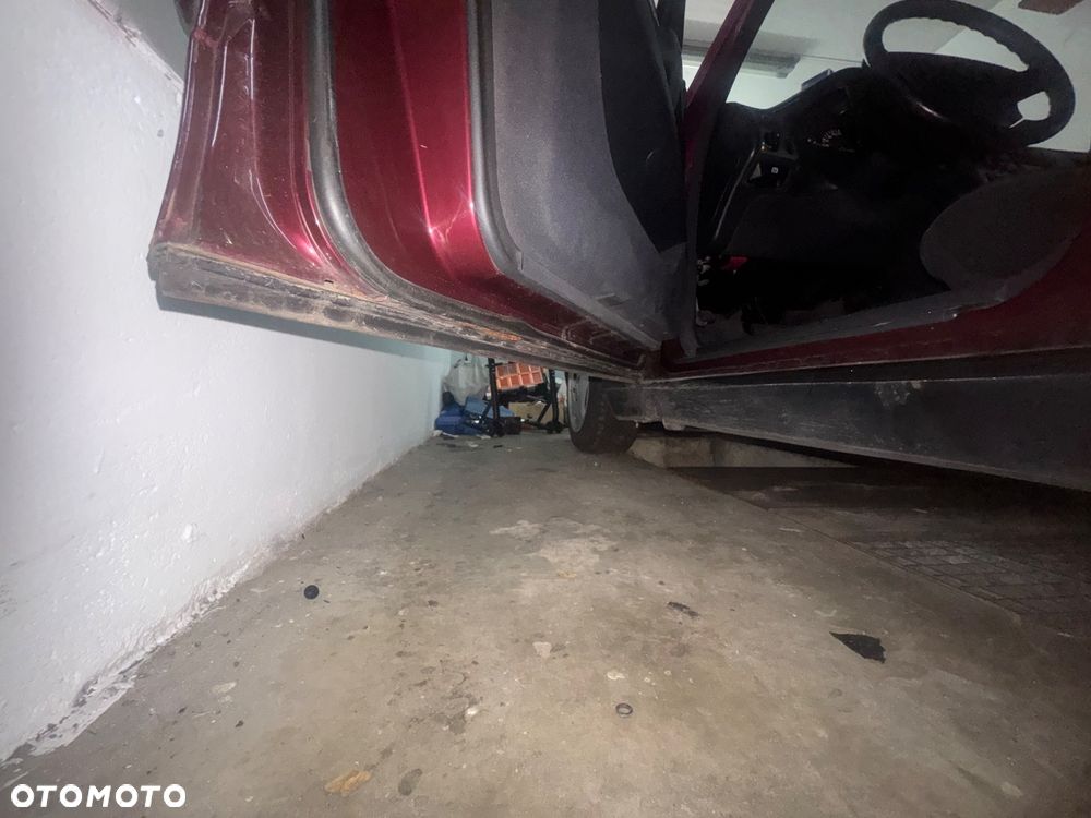 Mercedes-Benz Klasa E - 15