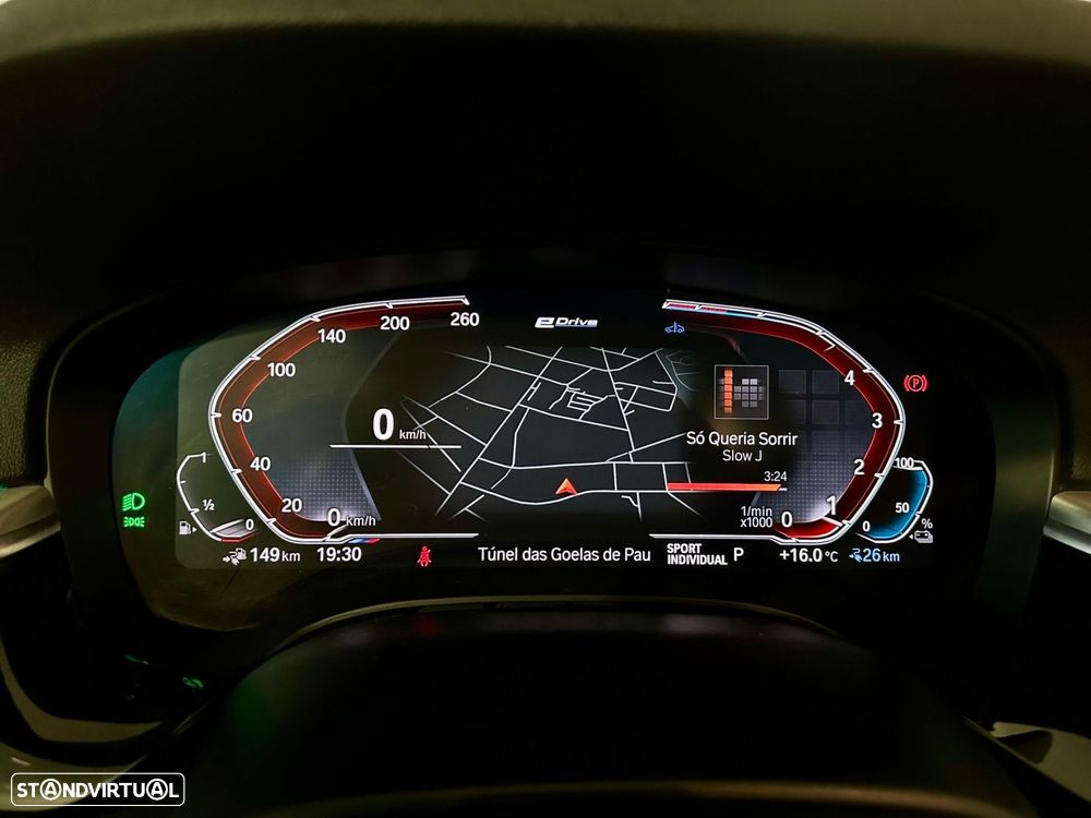 BMW 520 e Pack M - 34