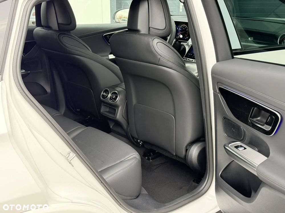 Mercedes-Benz GLC - 34