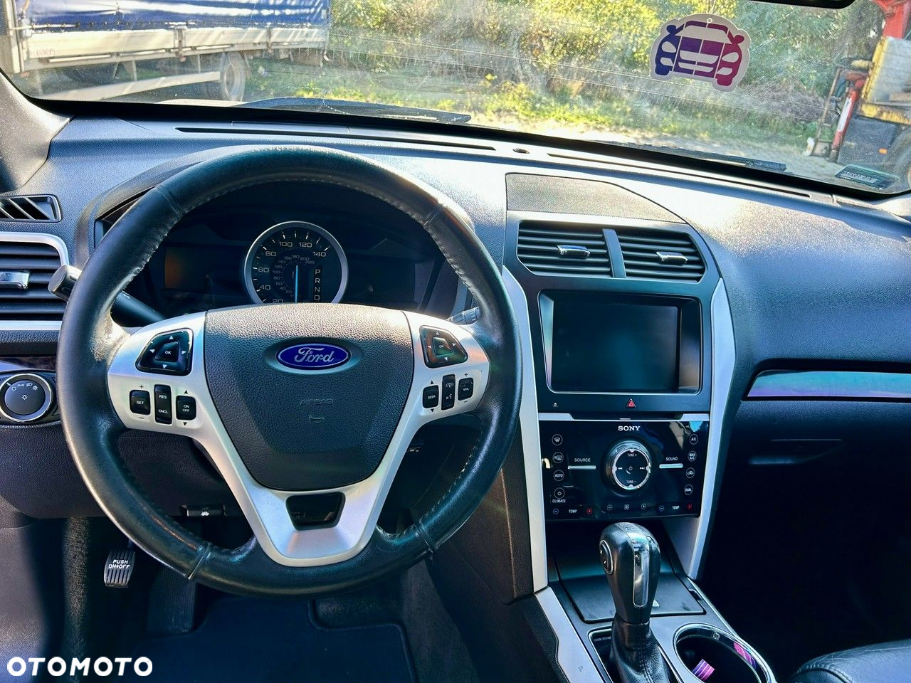 Ford Explorer - 20