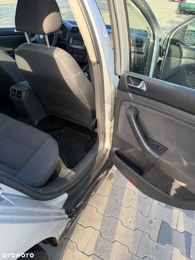 Volkswagen Golf V 1.9 TDI Trendline - 10