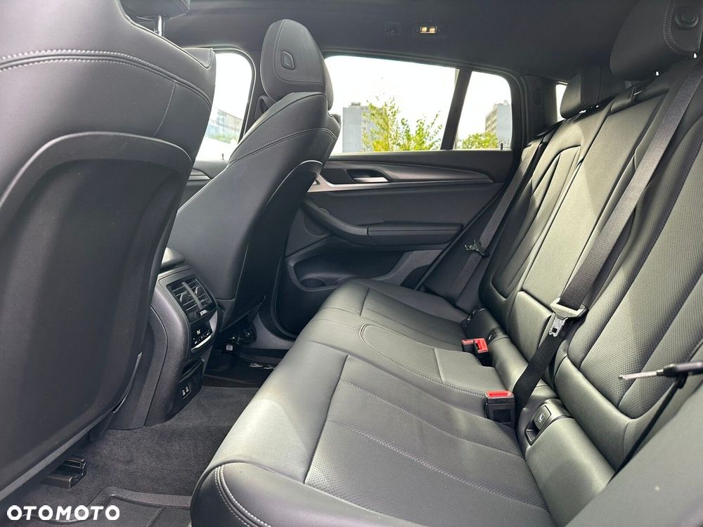 BMW X4 xDrive20i mHEV M Sport sport - 33