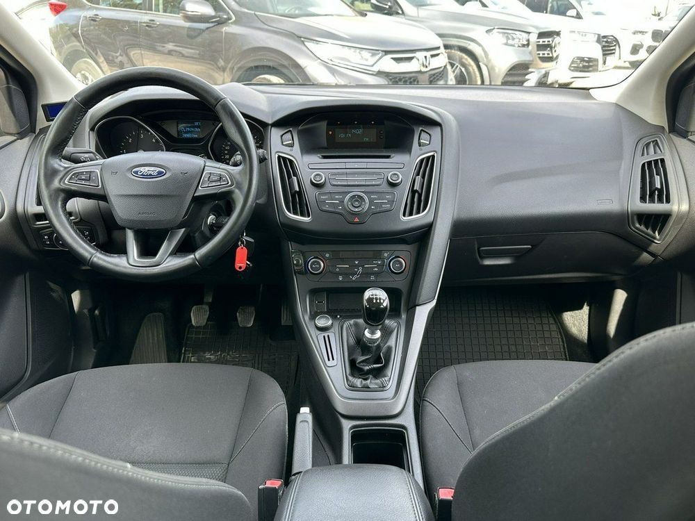Ford Focus - 17