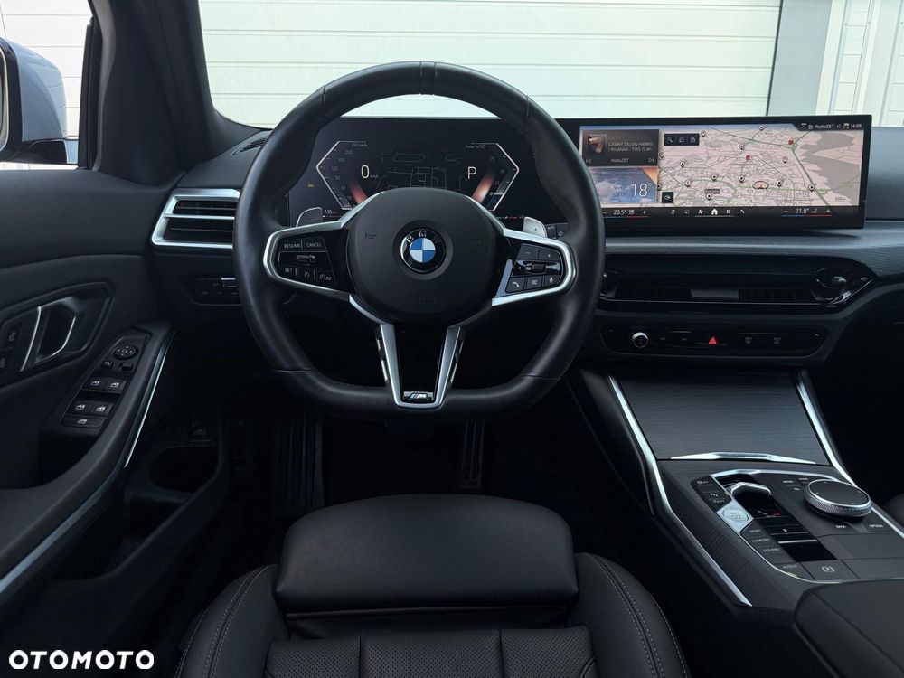 BMW Seria 3 330i sport - 15