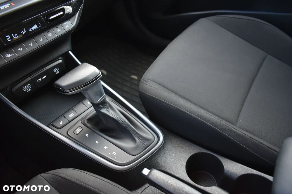 Hyundai i20 - 18