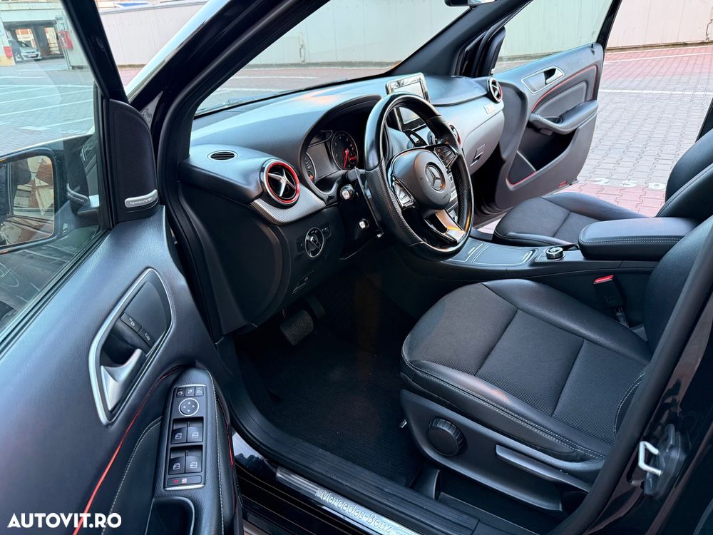 Mercedes-Benz B 180 - 12